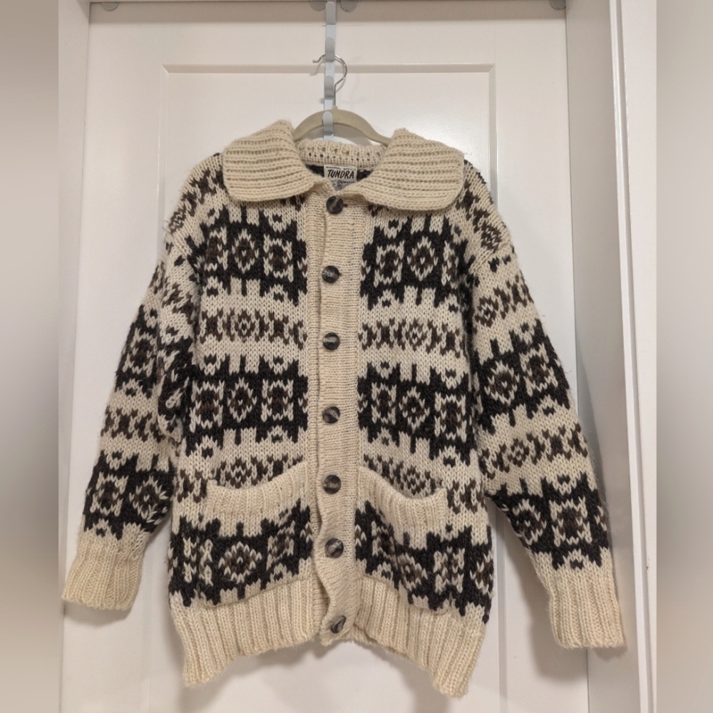 Tundra Vintage 100% Pure Virgin Wool Button Chunky Knit Cardigan Size M